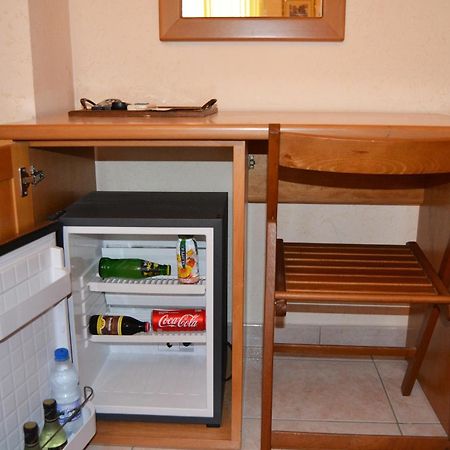 Hotel Ristorante L'Avvenire Gizzeria Room photo