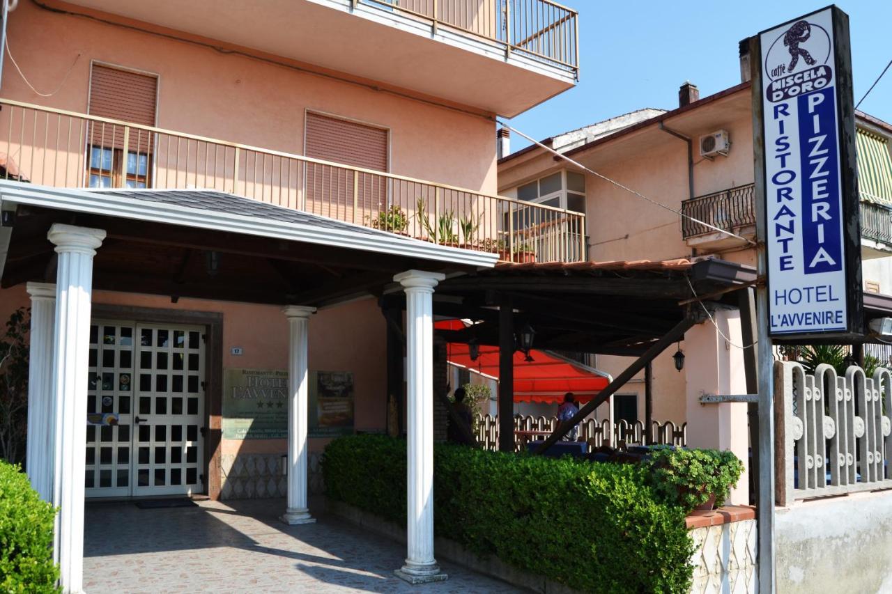 Hotel Ristorante L'Avvenire Gizzeria Exterior photo